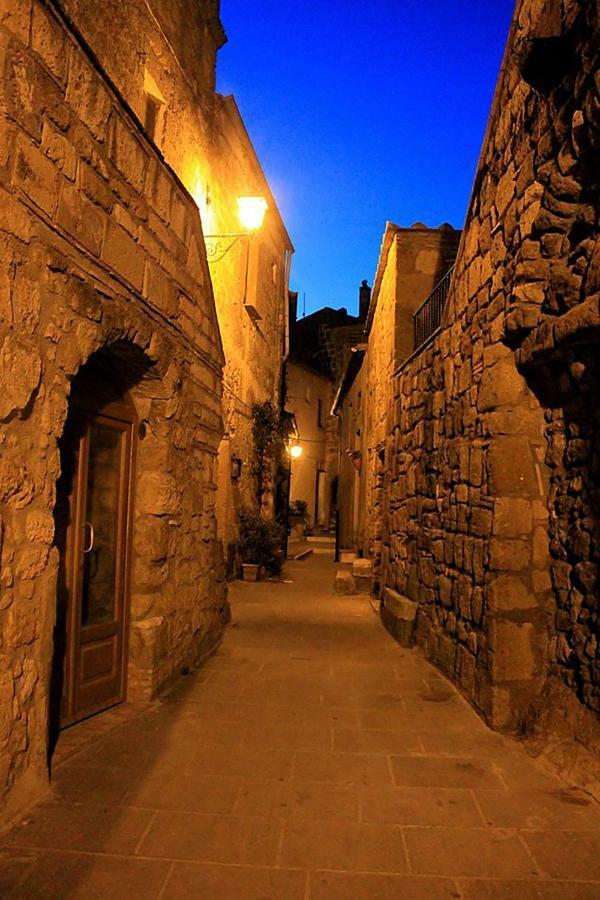 La Loggia Del Capitano - Rione Capisotto Apartment Pitigliano Exterior foto